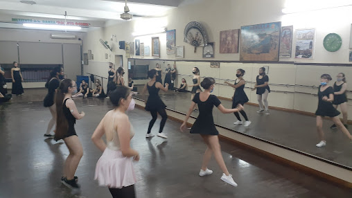 Instituto de Danzas Paquita Gómez