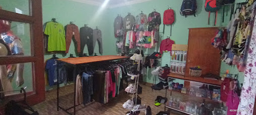 "SIMA"tienda de ropa y calzado