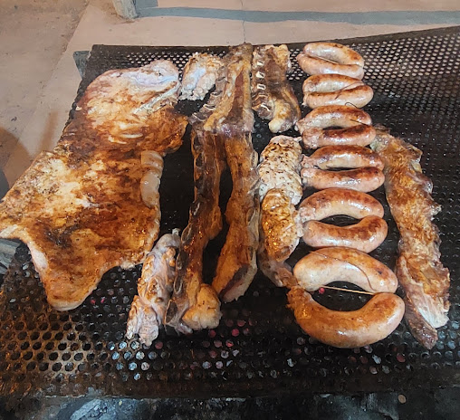 Parrillada y Multirubro jyj